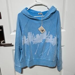 FAHERTY NWT Palm Print washed sweatshirt light blue L Large